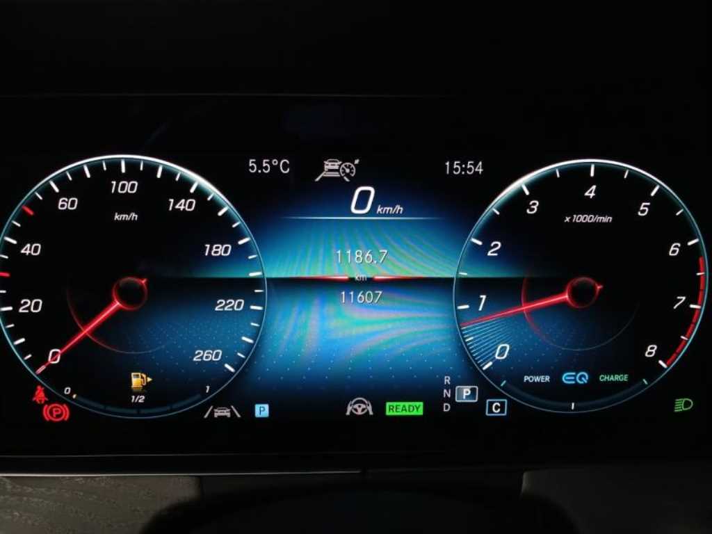 Mercedes Benz E class - Vista 10