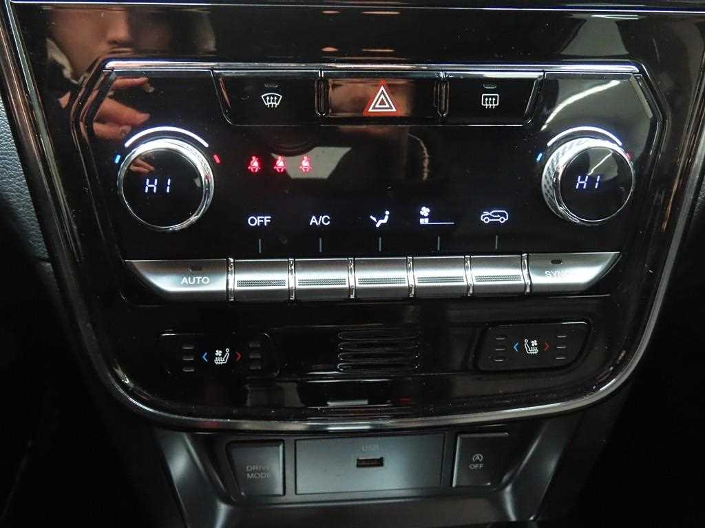 Ssangyong Tivoli - Vista 12