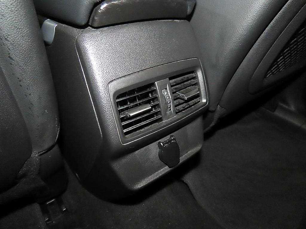 SAMSUNG QM6 2023 Blanco - Importación desde Corea - HF Imports Iquique - Foto 17