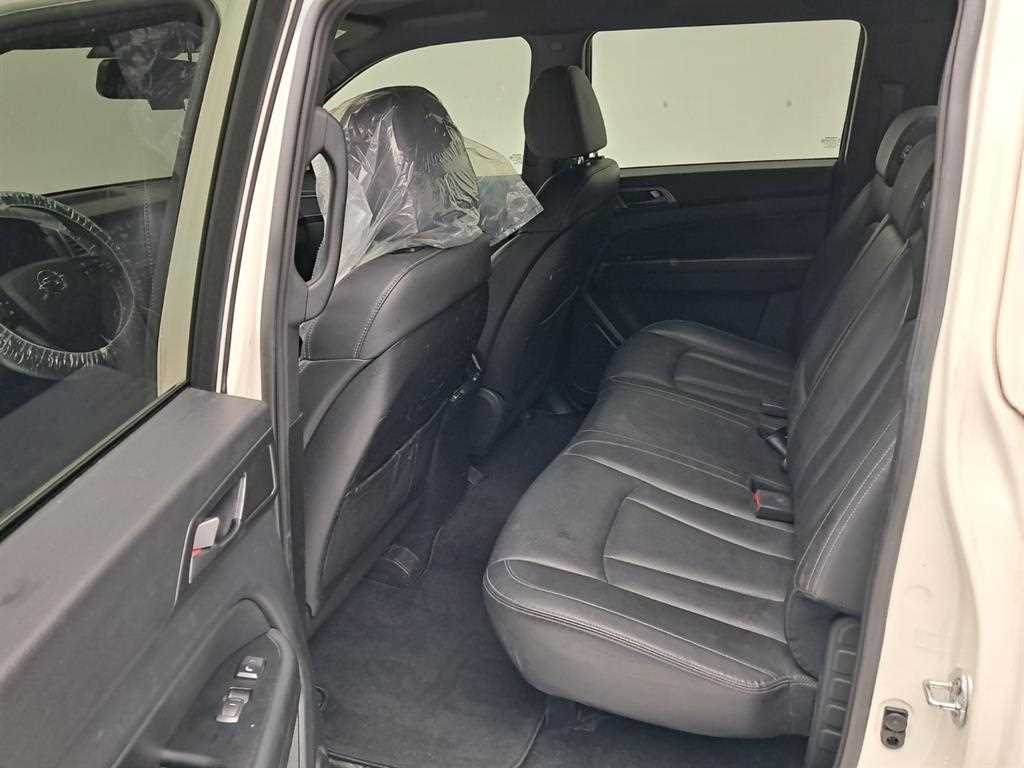 Ssangyong Rexton - Vista 12