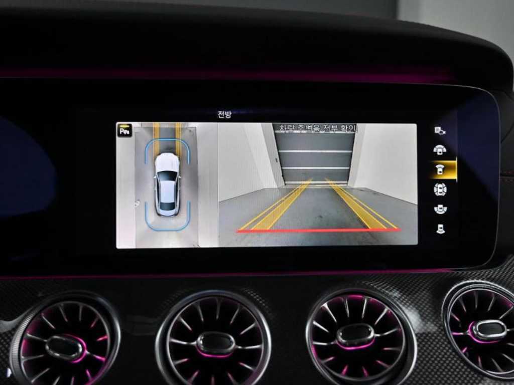 Mercedes Benz E class - Vista 12