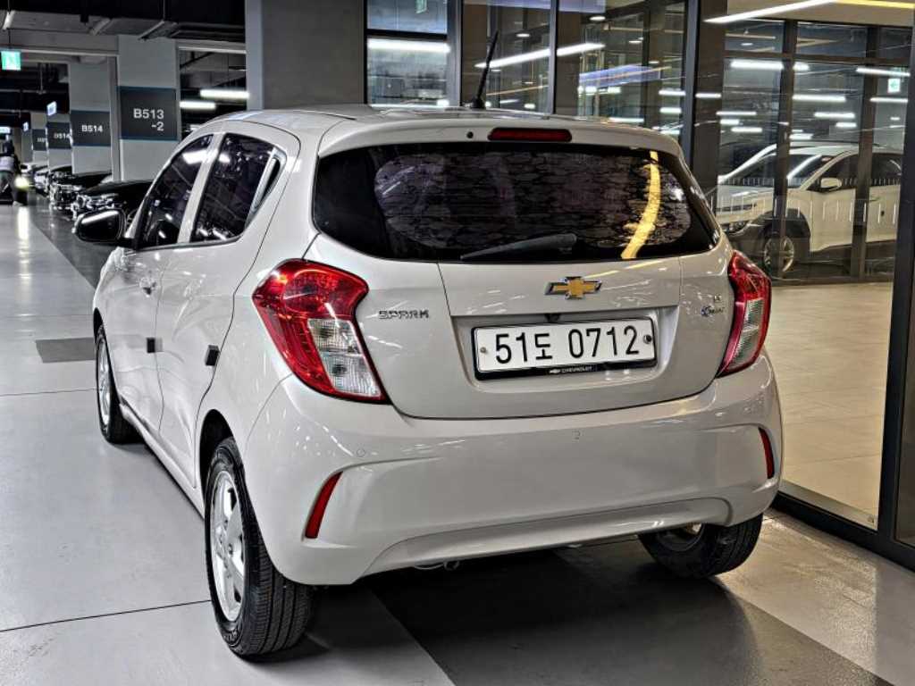 Chevrolet Spark - Vista 5