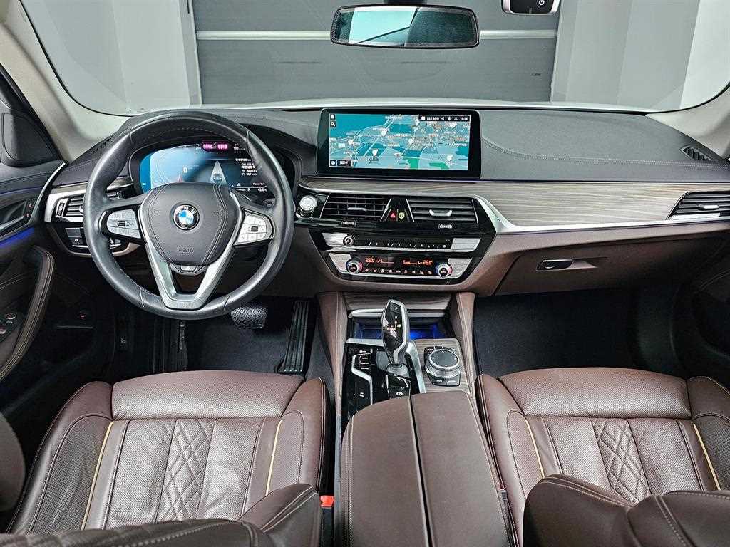 BMW 5 Series - Vista 7