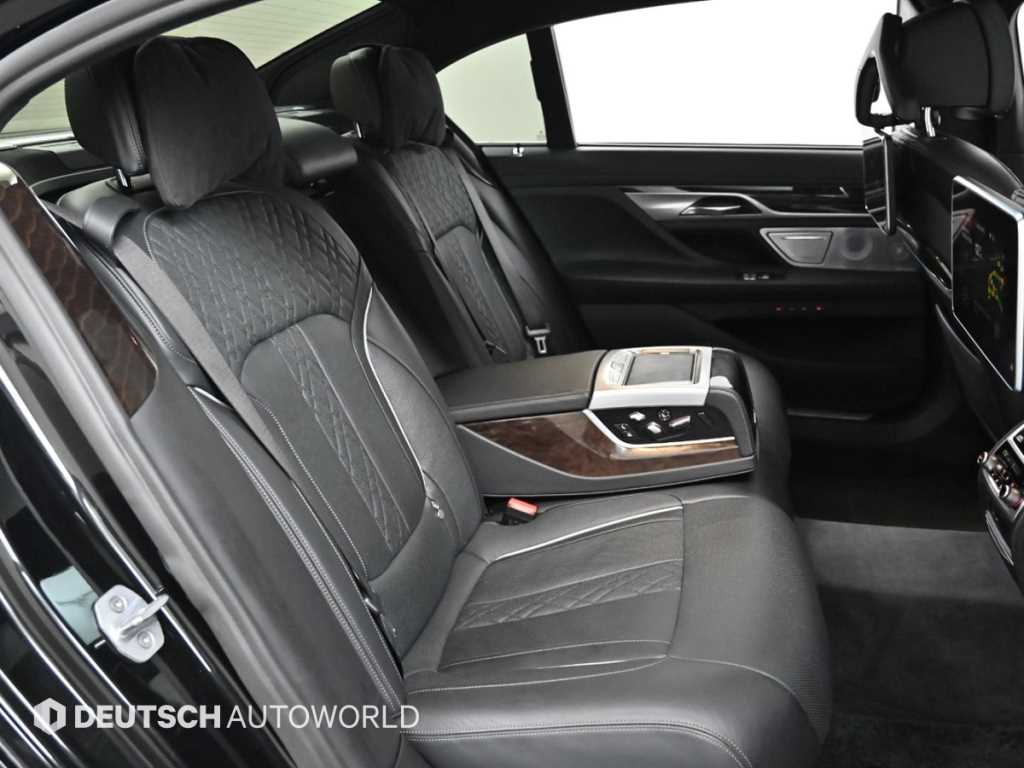 BMW 7 Series - Vista 12