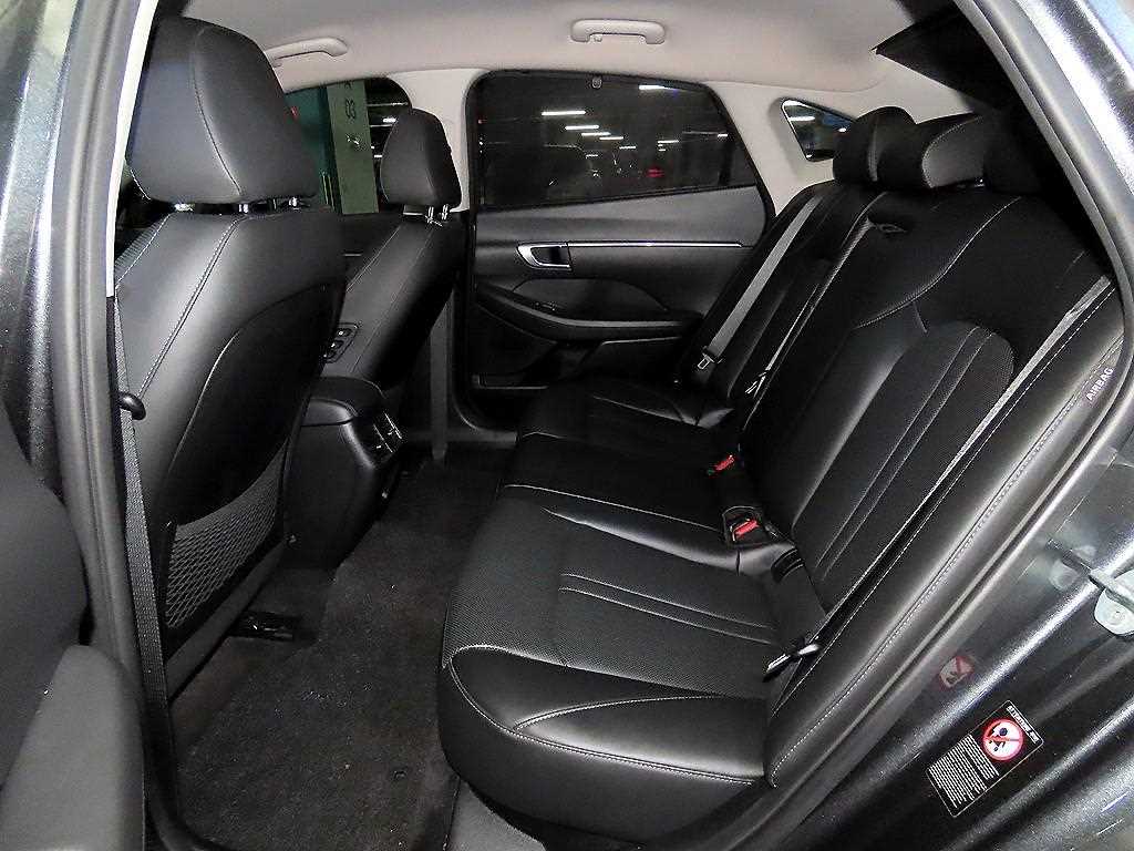 HYUNDAI Sonata - Vista 7