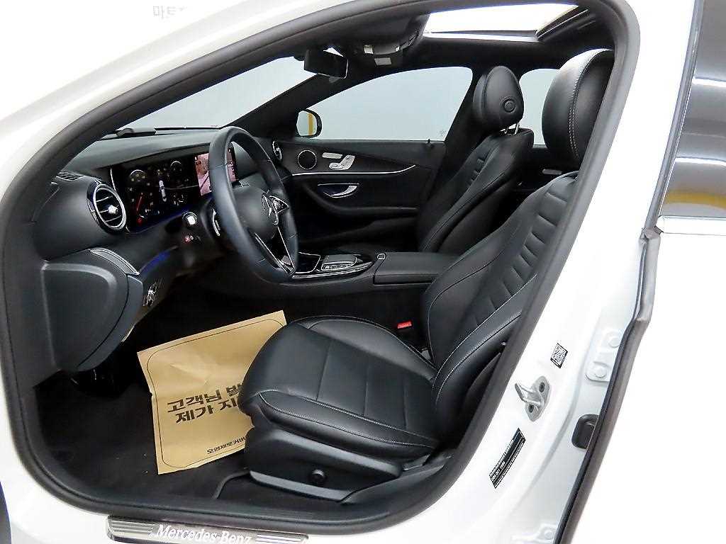 Mercedes Benz E class - Vista 5