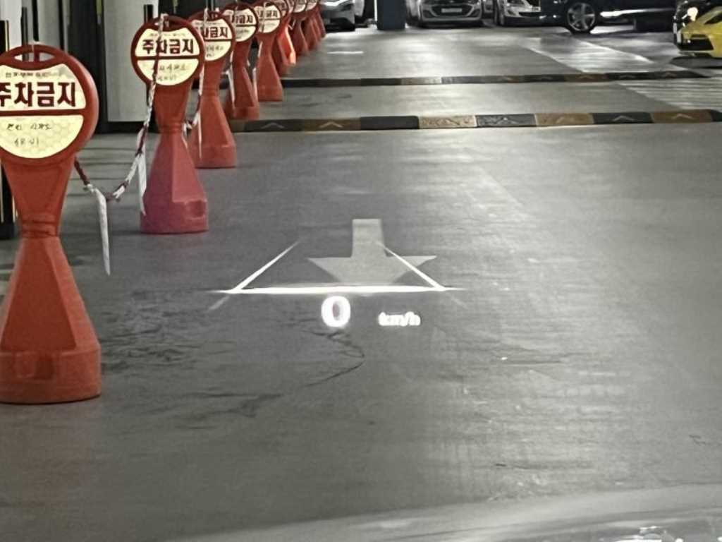 Genesis GV70 2022 Blanco - Importación desde Corea - HF Imports Iquique - Foto 18