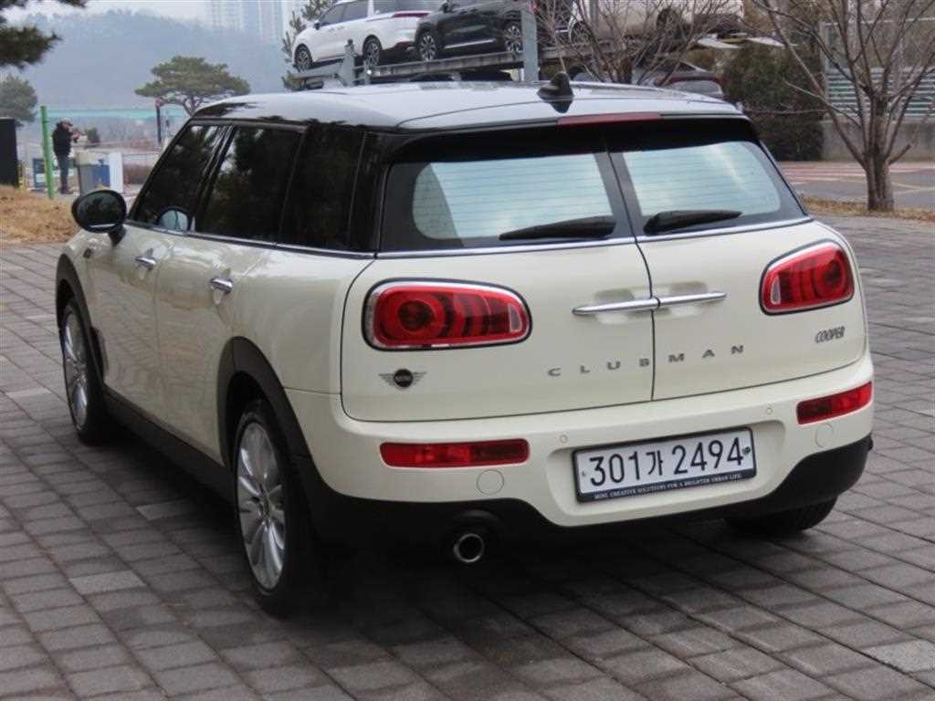Mini Clubman - Vista 4