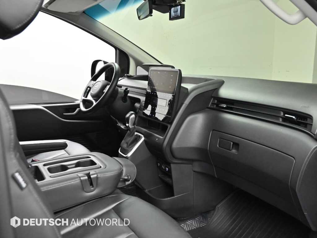 HYUNDAI Staria - Vista 7