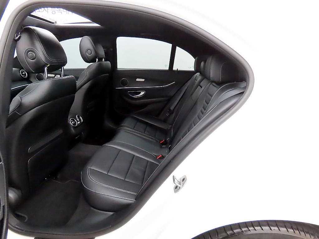 Mercedes Benz E class - Vista 6