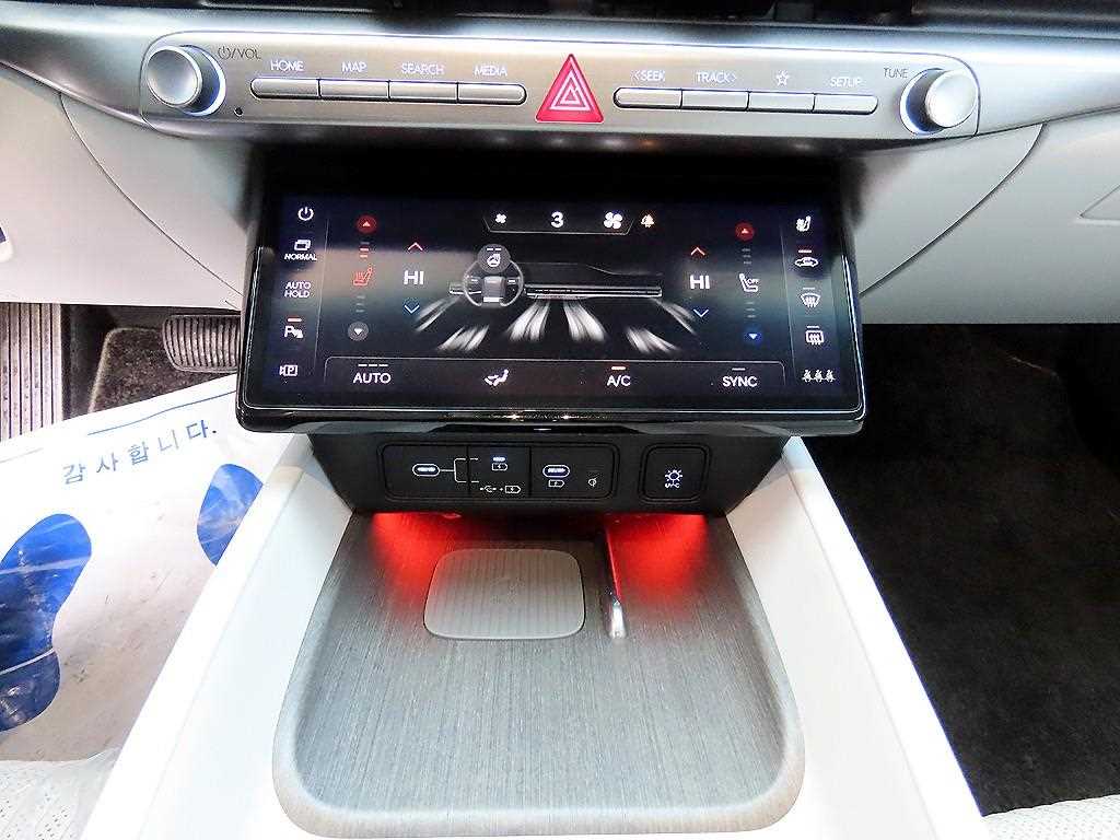 HYUNDAI Grandeur - Vista 12