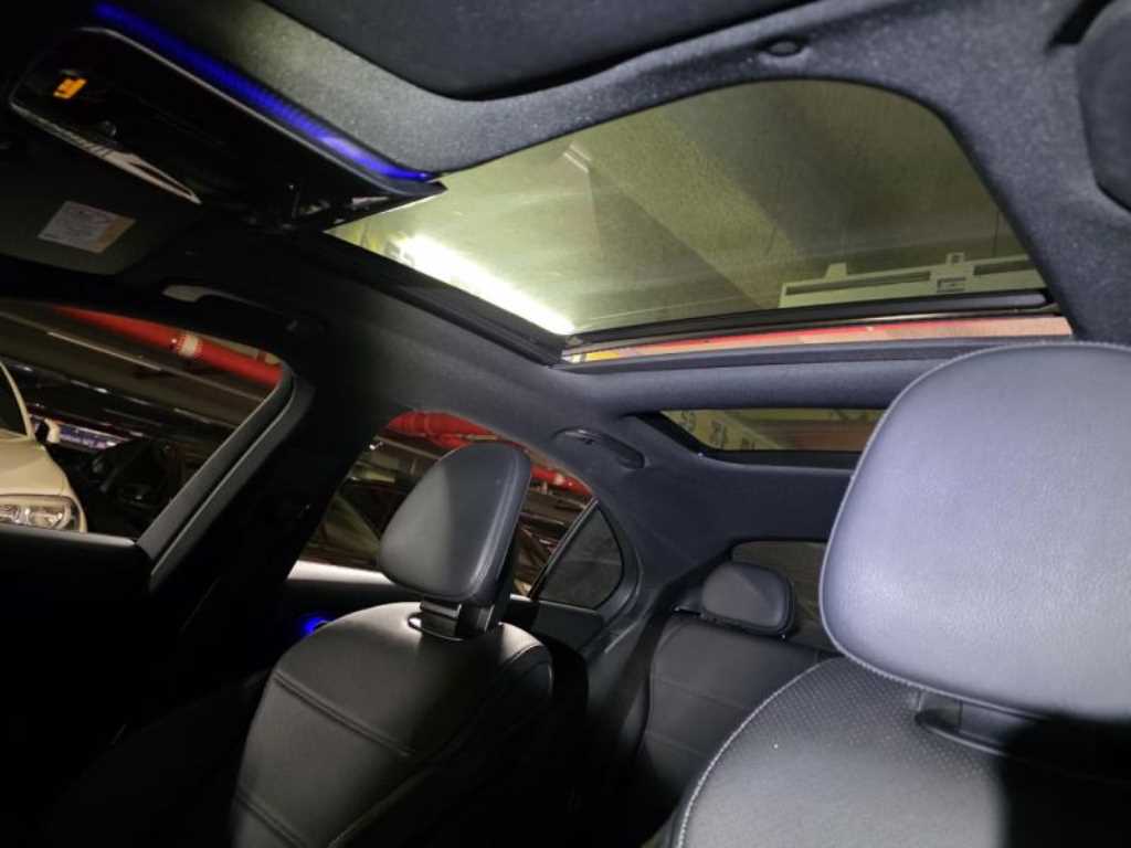 Mercedes Benz C Class - Vista 5