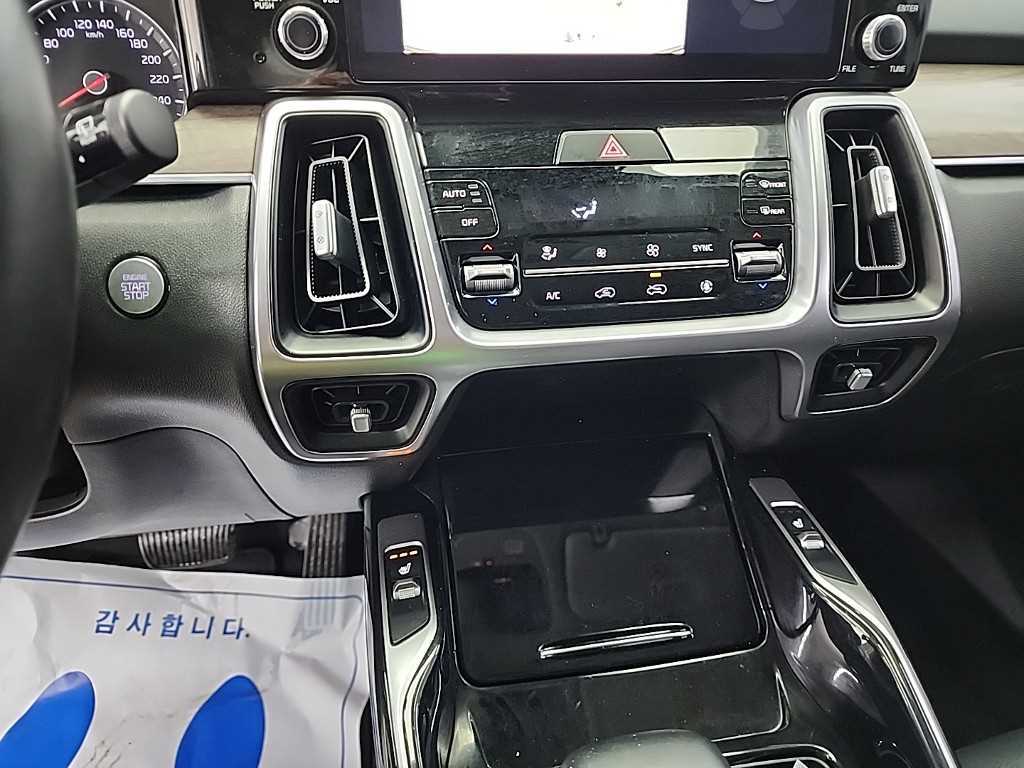 KIA Sorento - Vista 10