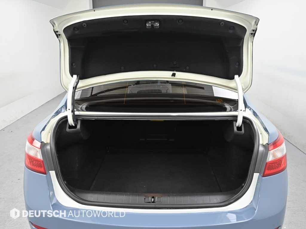 SAMSUNG SM5 2011 Blanco - Importación desde Corea - HF Imports Iquique - Foto 20