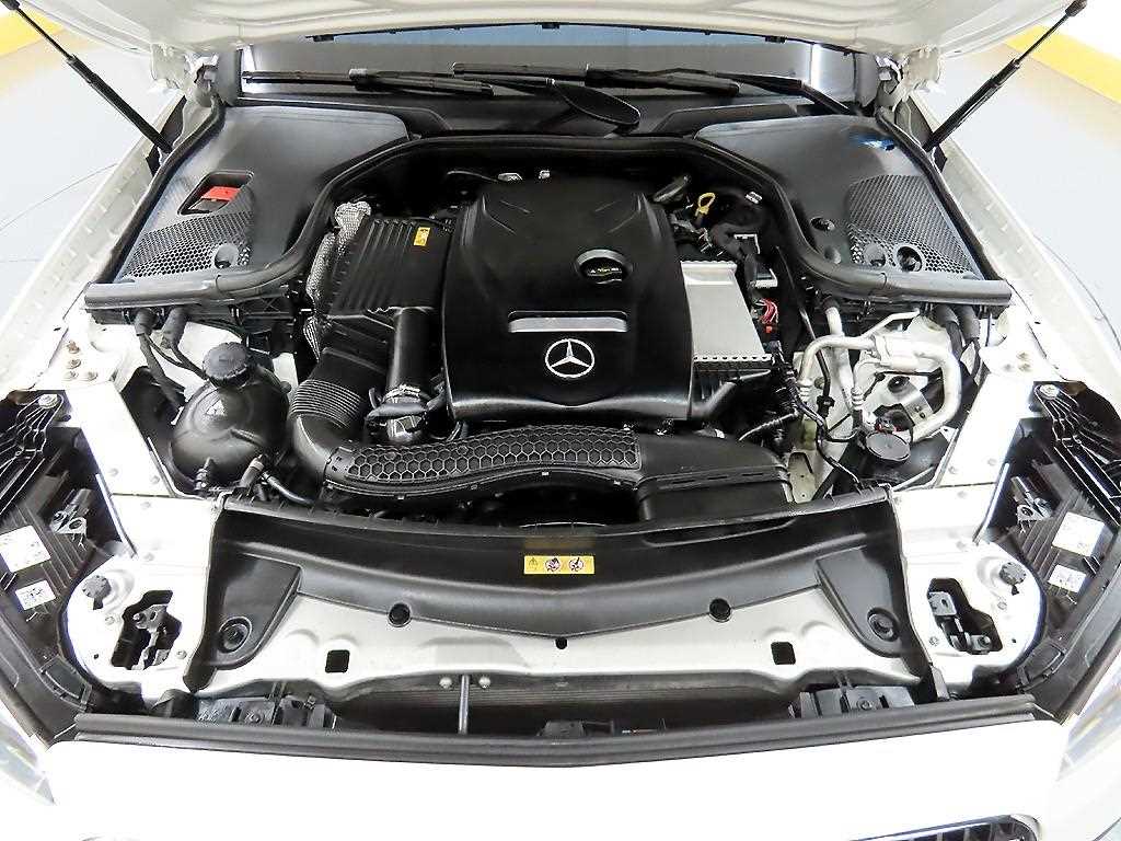 Mercedes Benz E class 2022 Blanco - Importación desde Corea - HF Imports Iquique - Foto 19