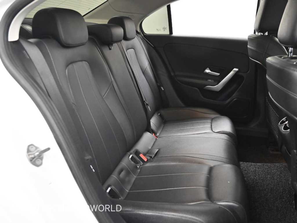 Mercedes Benz A Class - Vista 12