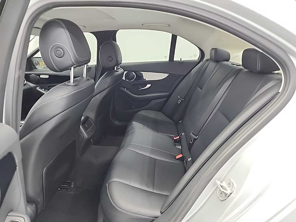 Mercedes Benz C Class - Vista 12