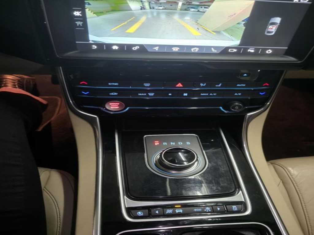 Jaguar XE 2018 Blanco - Importación desde Corea - HF Imports Iquique - Foto 13