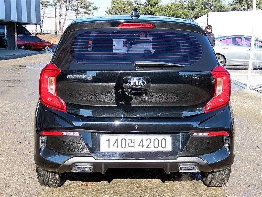 KIA Morning - Vista 4