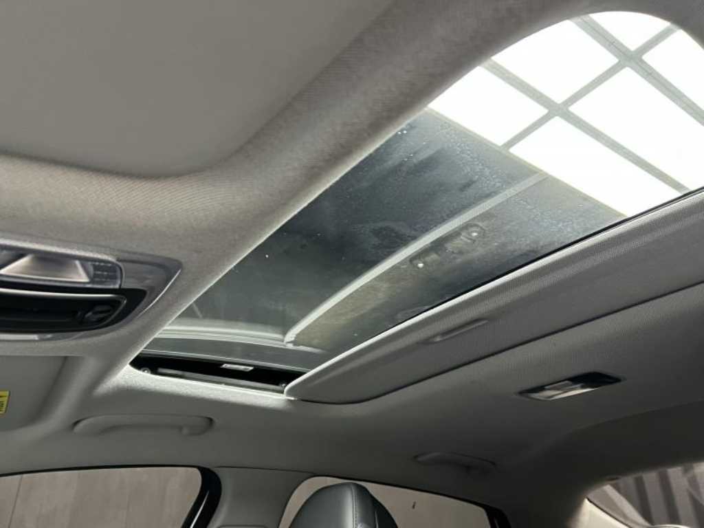 HYUNDAI Avante - Vista 11