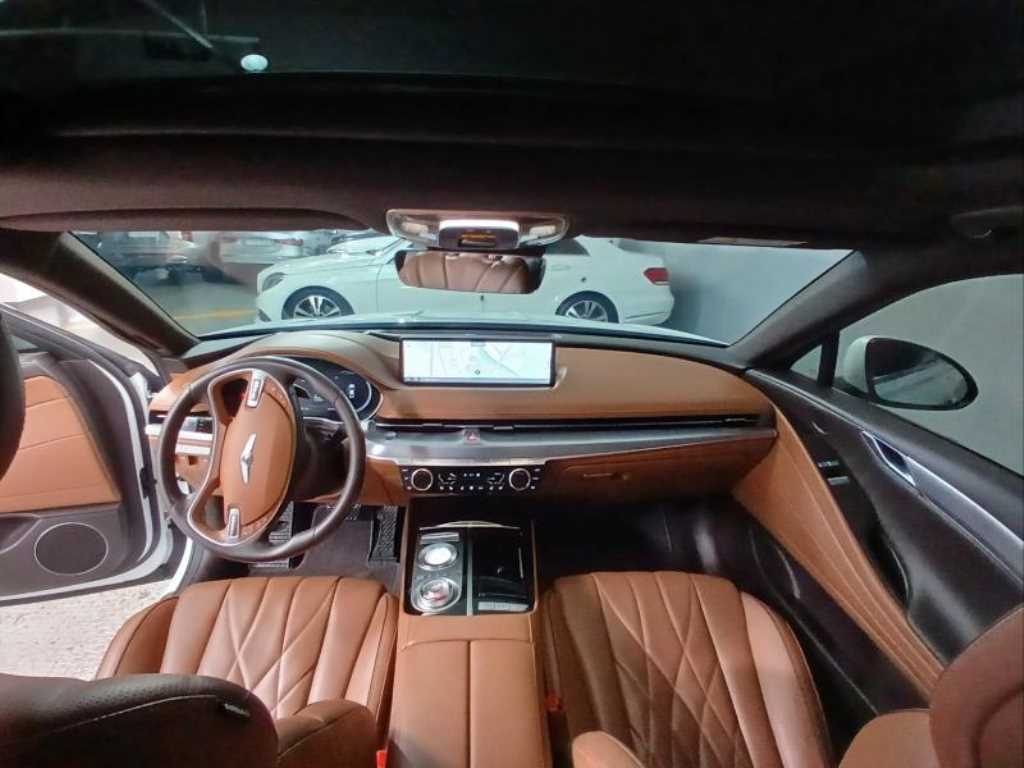 Genesis G80 - Vista 6