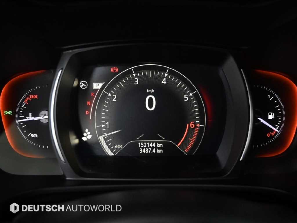 SAMSUNG QM6 - Vista 8