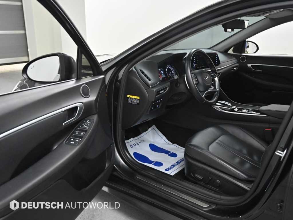 HYUNDAI Sonata - Vista 11