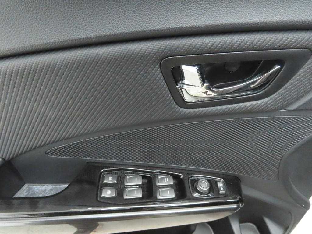 Ssangyong Tivoli - Vista 9