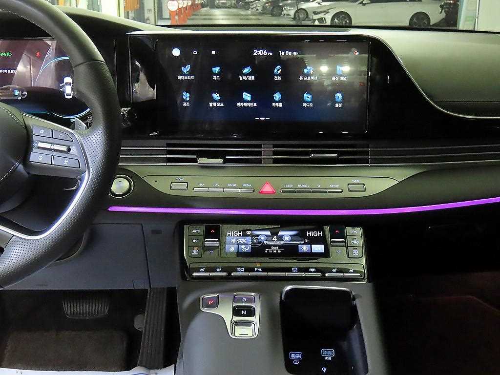 HYUNDAI Grandeur - Vista 11