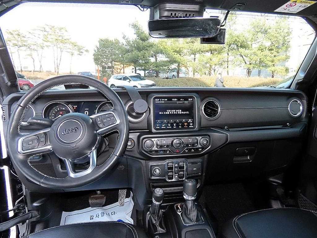 Jeep Wrangler - Vista 7