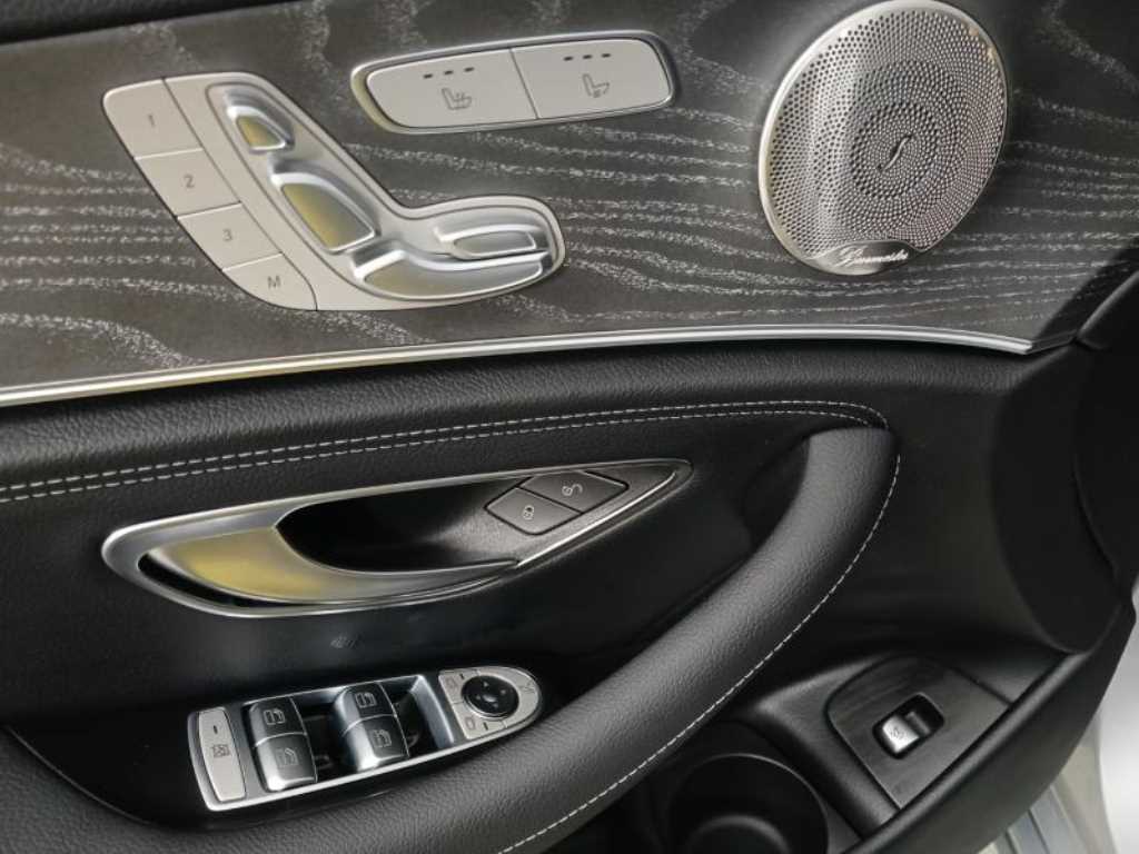 Mercedes Benz E class - Vista 9