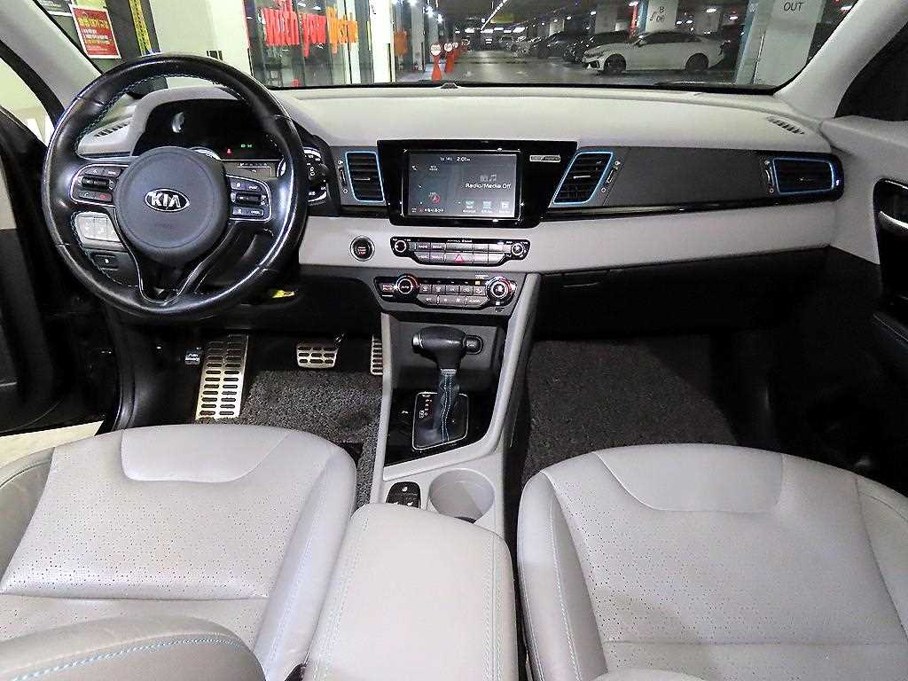 KIA Niro - Vista 10