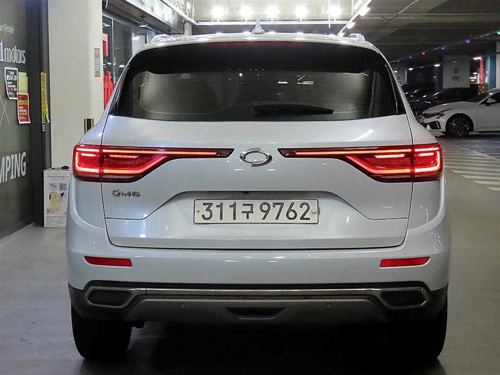 SAMSUNG QM6 - Vista 5