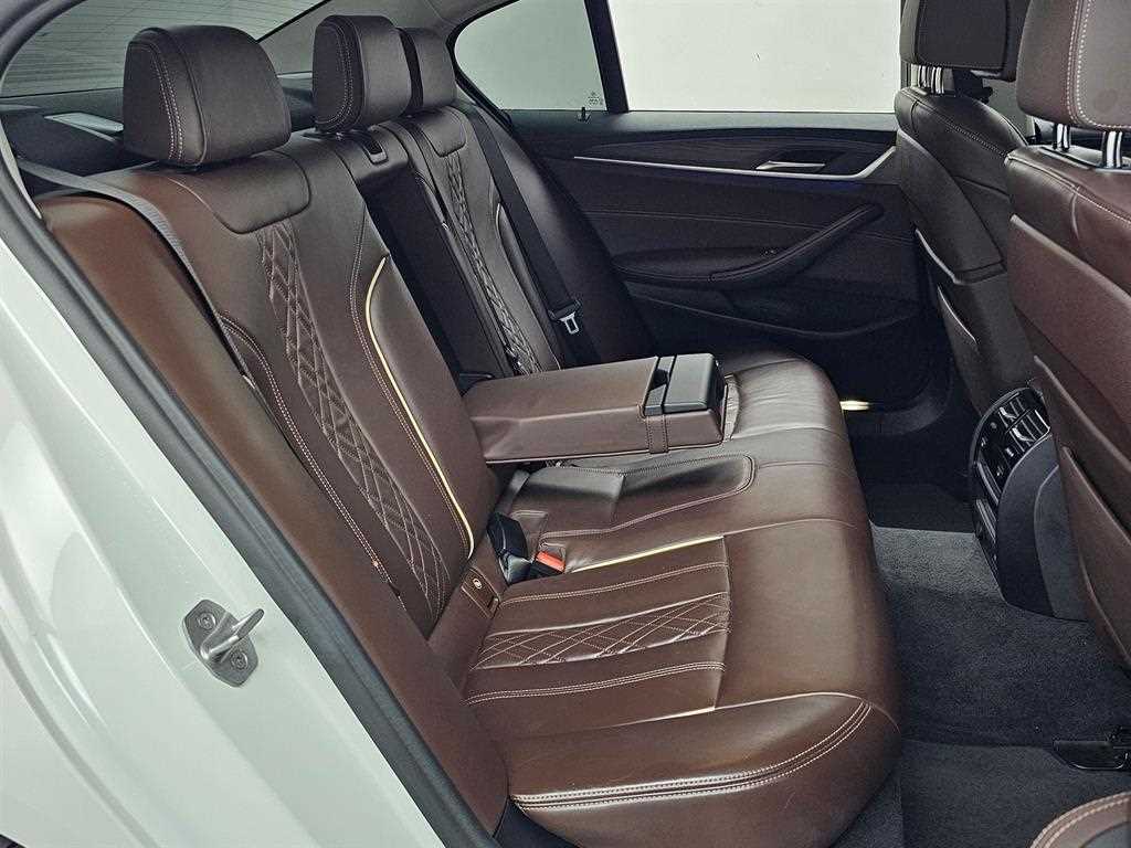 BMW 5 Series - Vista 12