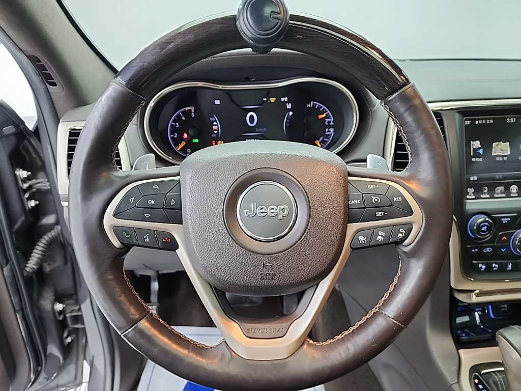 Jeep Cherokee - Vista 9