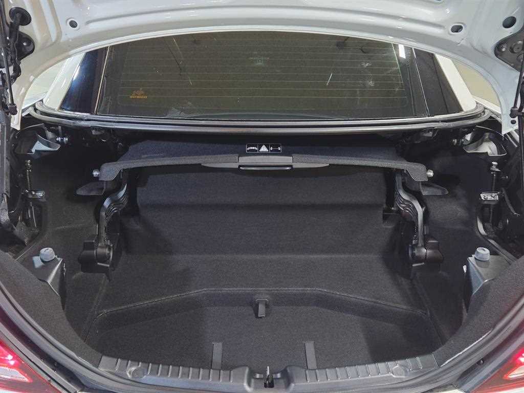 Mercedes Benz SLC Class 2017 Blanco - Importación desde Corea - HF Imports Iquique - Foto 13