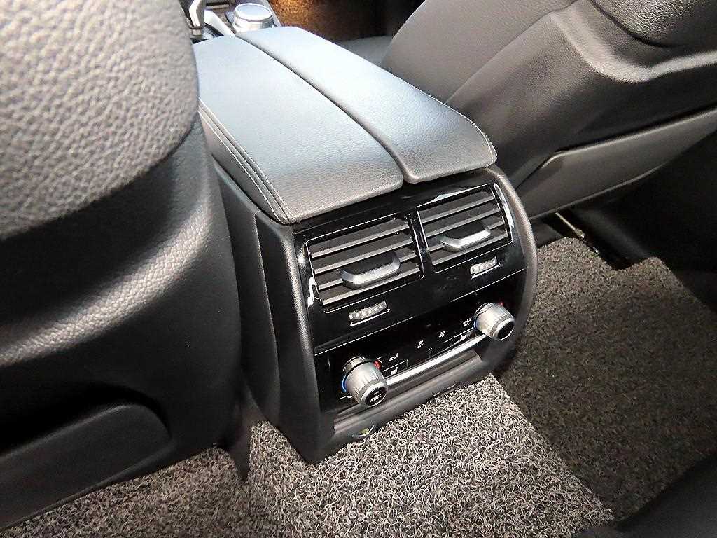 BMW 5 Series 2021 Gris - Importación desde Corea - HF Imports Iquique - Foto 16