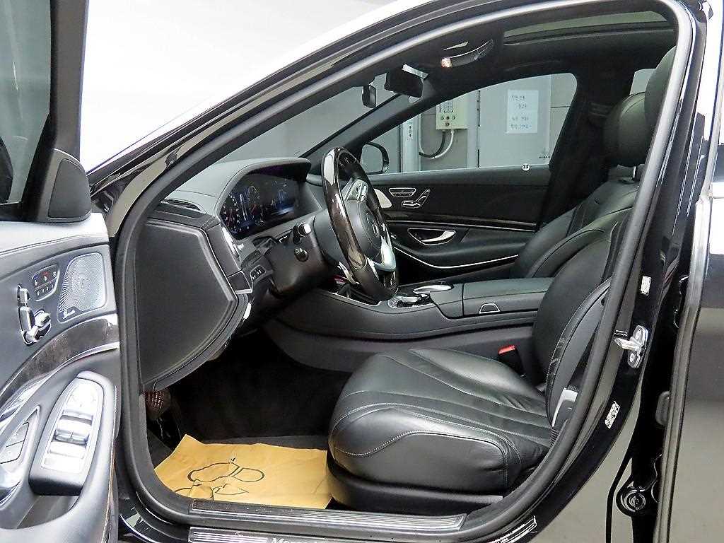 Mercedes Benz S Class - Vista 5