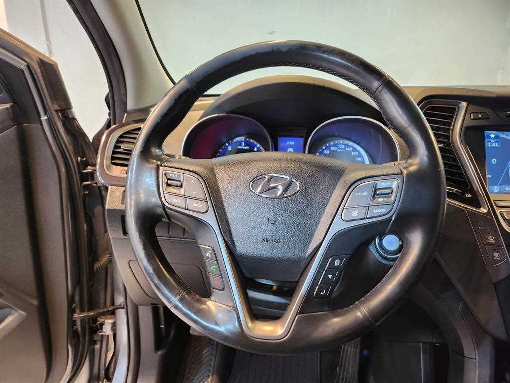 HYUNDAI Santa Fe - Vista 9