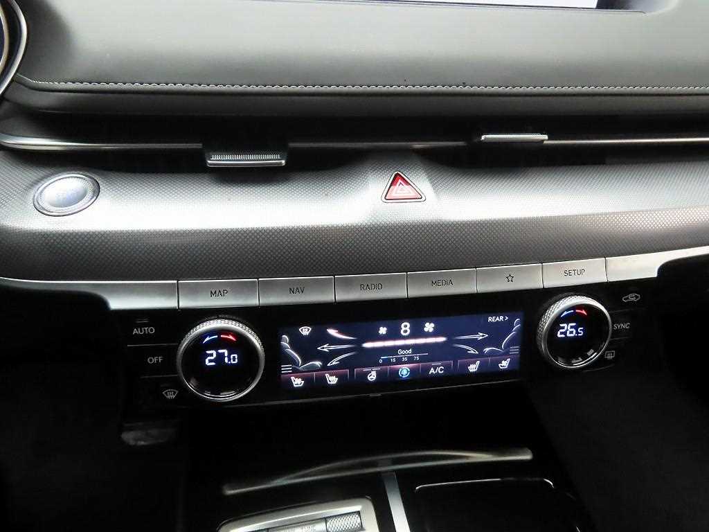 Genesis G80 - Vista 10