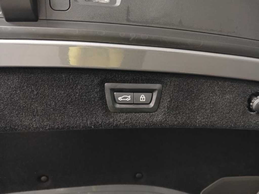 BMW 8 Series 2023 Plateado - Importación desde Corea - HF Imports Iquique - Foto 17