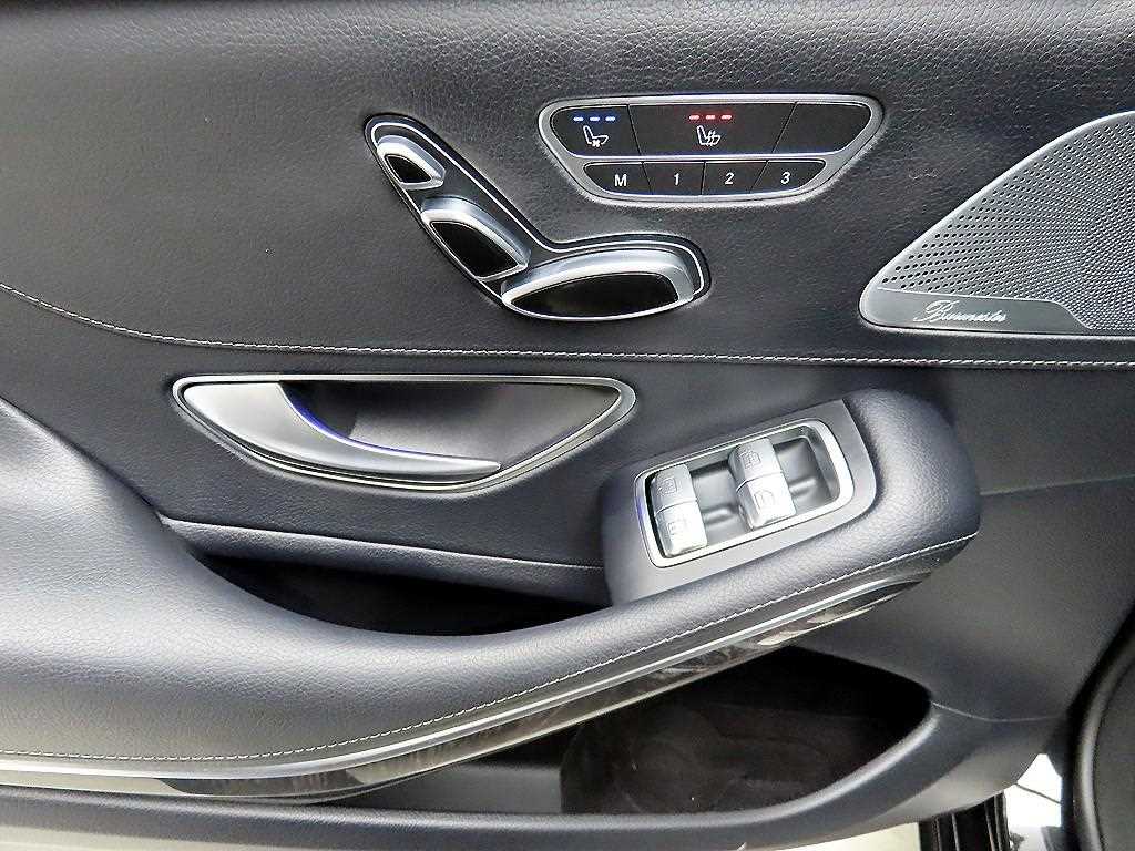 Mercedes Benz S Class - Vista 12