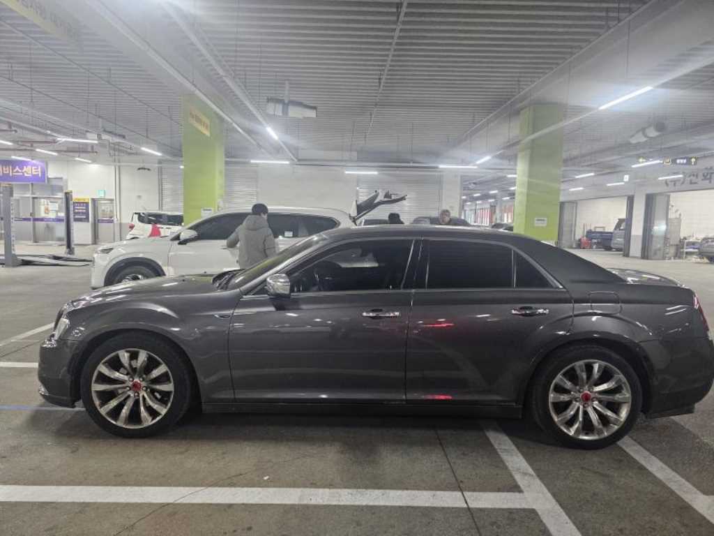 Chrysler 300C - Vista 3