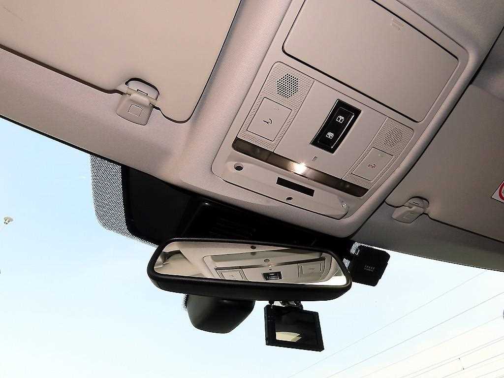 Land Rover Discovery Sports 2018 Negro - Importación desde Corea - HF Imports Iquique - Foto 15