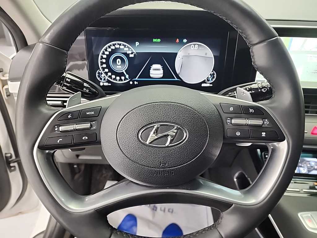 HYUNDAI Grandeur - Vista 9