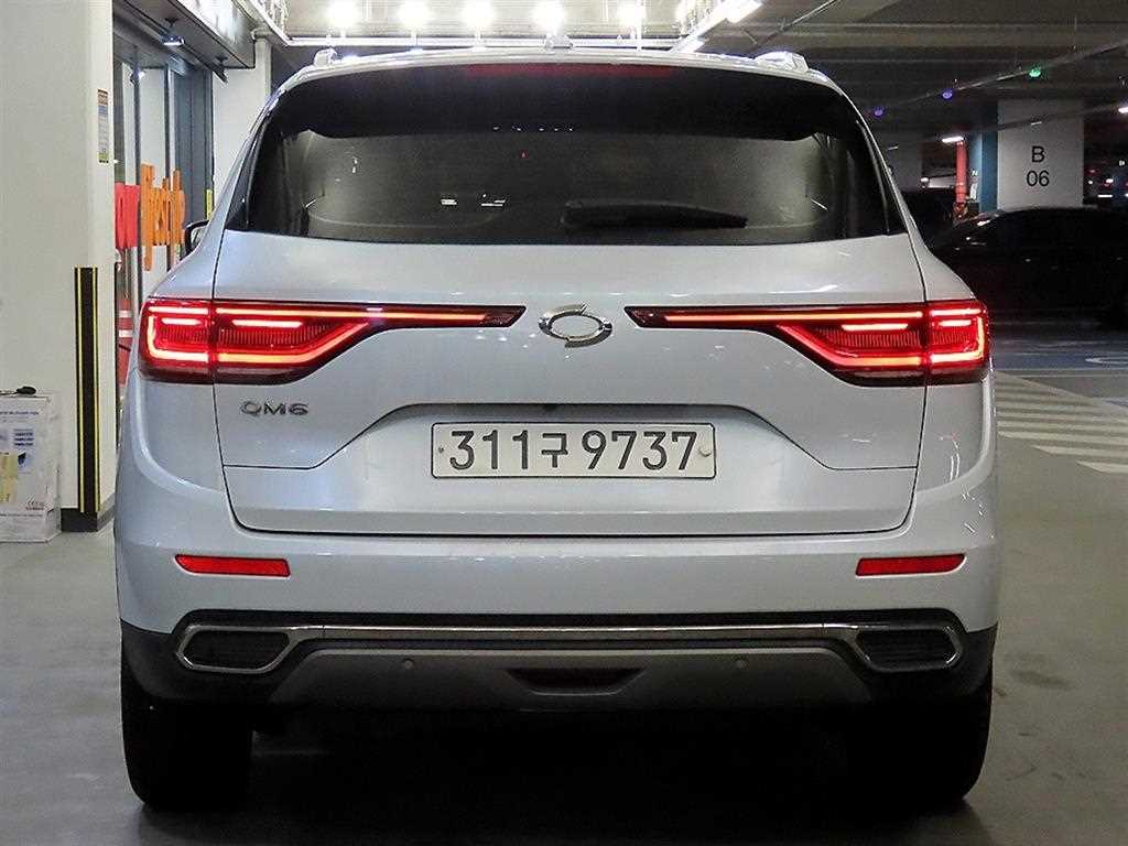 SAMSUNG QM6 - Vista 5