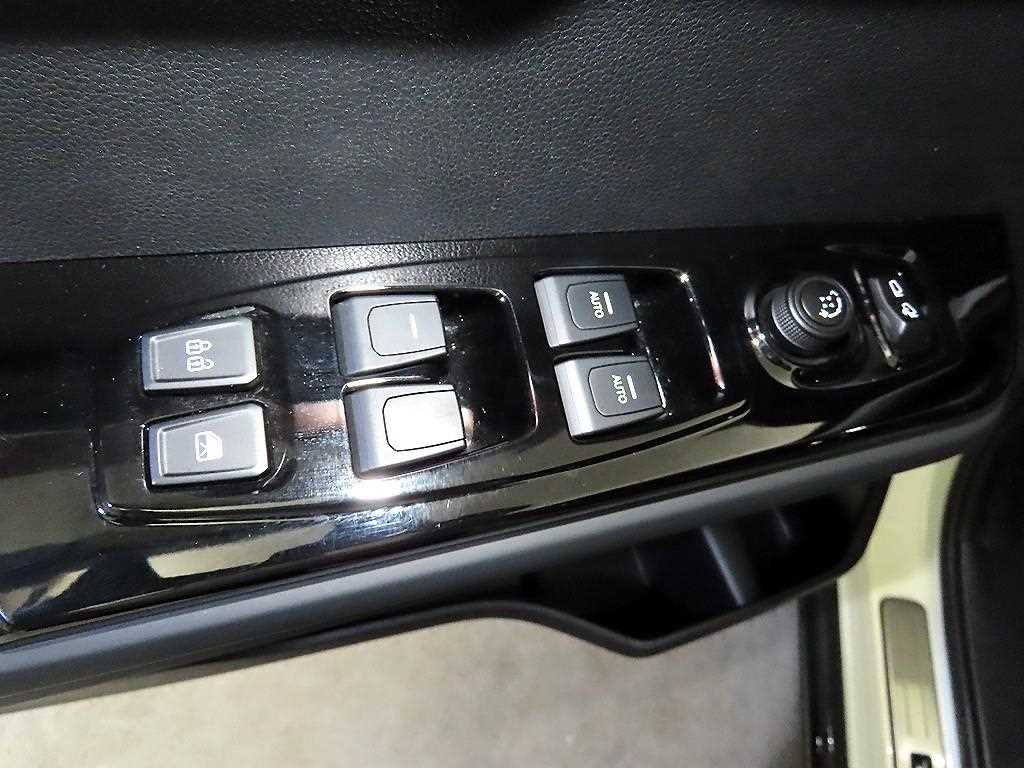 Ssangyong Torres 2023 Blanco - Importación desde Corea - HF Imports Iquique - Foto 13