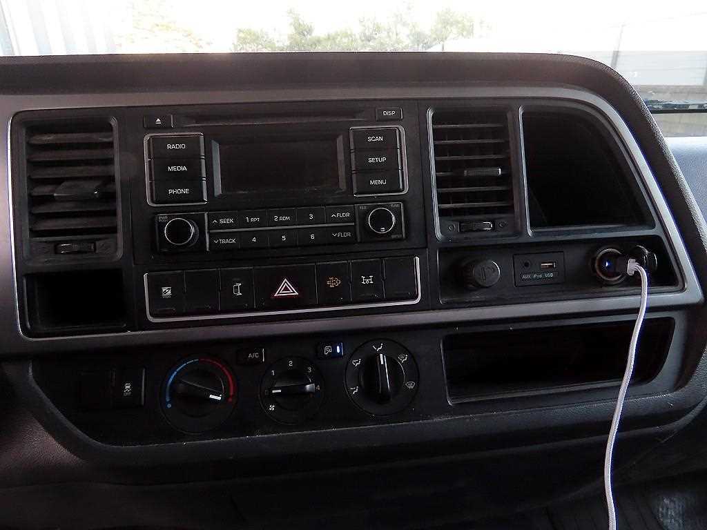 medium and large cargo Cargo 2018 Blanco - Importación desde Corea - HF Imports Iquique - Foto 13