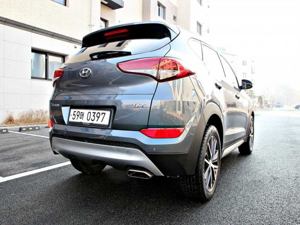 HYUNDAI Tucson - Vista 5