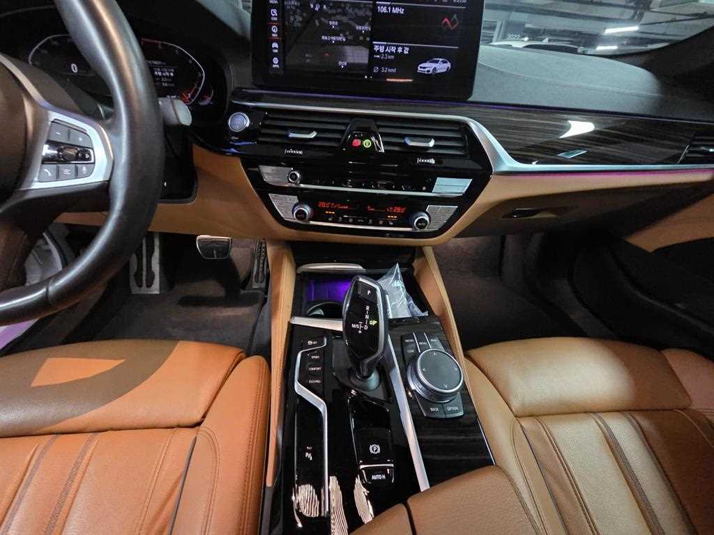 BMW 5 Series - Vista 9